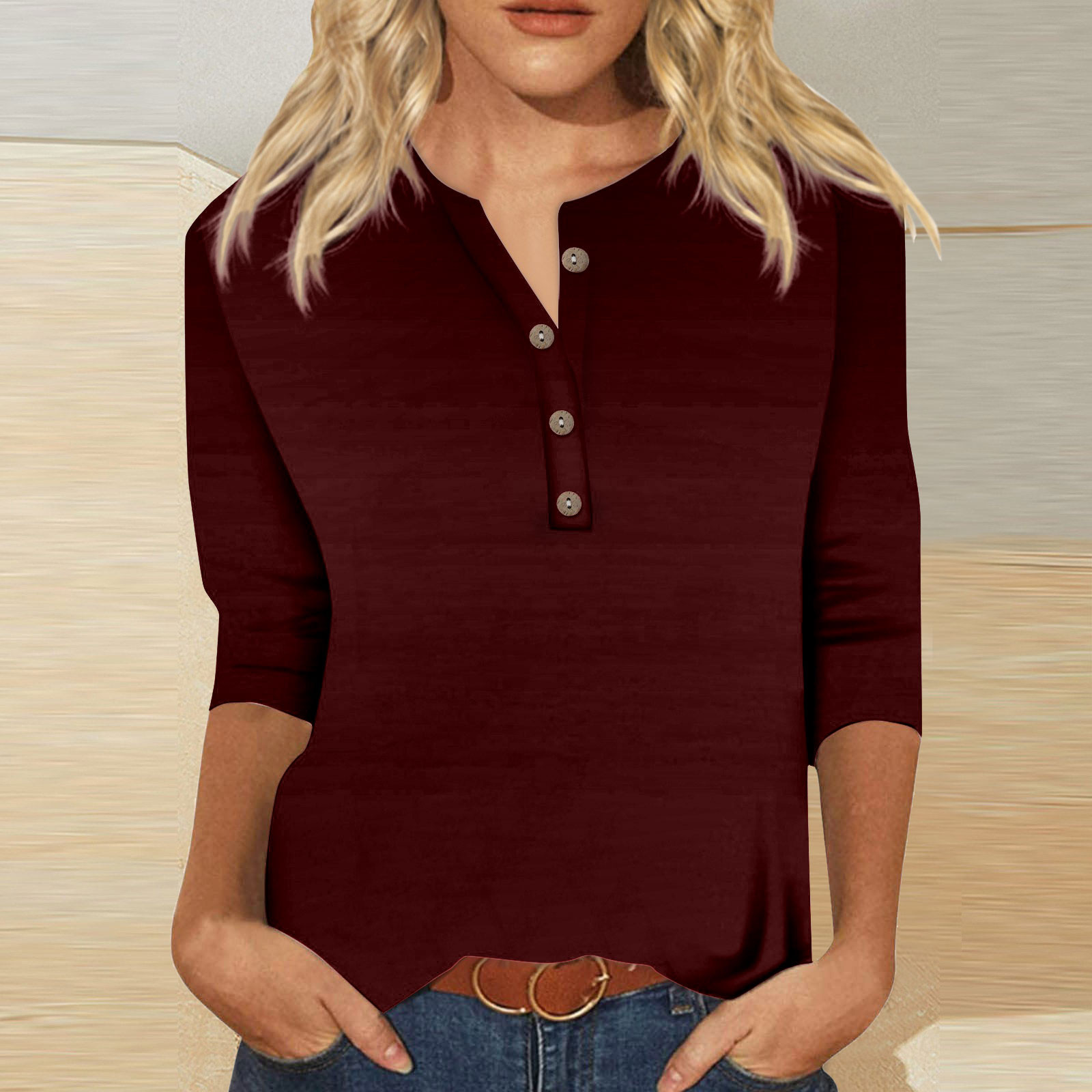 thumbnail image 2 of Camiseta de mujer con cuello en V, estampado geométrico colorido y manga 3/4 - Poliéster, diseño con botones, informal - S-XXL, 2 of 4